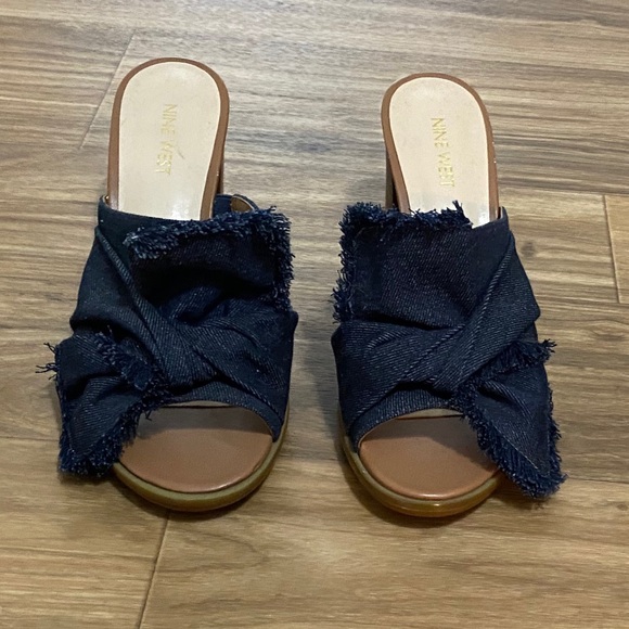 Nine West Womens Byron Denim Mule Nine West Womens Byron Denim Mule